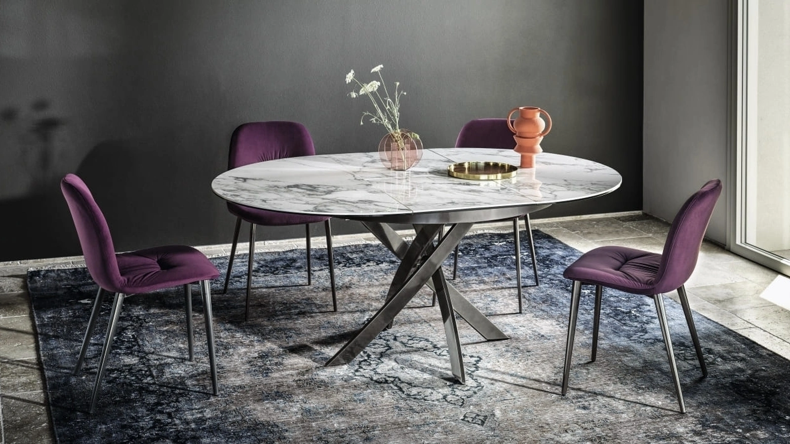 Tavolo rotondo Barone in SuperMarmo di Bontempi