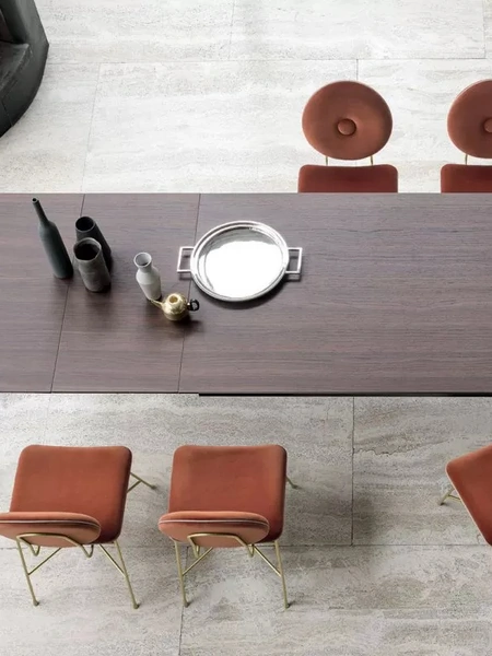 Tavolo allungabile Echo IN con top in melaminico effetto legno di Bontempi