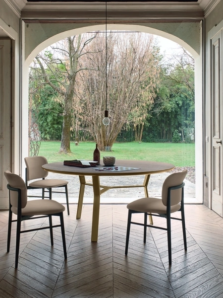 Tavolo Iron rotondo in Rovere Termotrattato di Sangiacomo