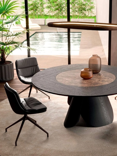 Tavolo rotondo allungabile in legno Veliero con vassoio girevole Lazy Susan in ceramica incassato nel piano di Ozzio