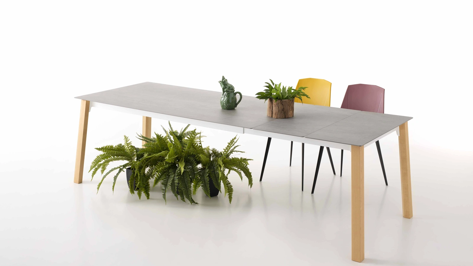 Tavolo allungabile Quadro Angoli Raggiati di Pointhouse