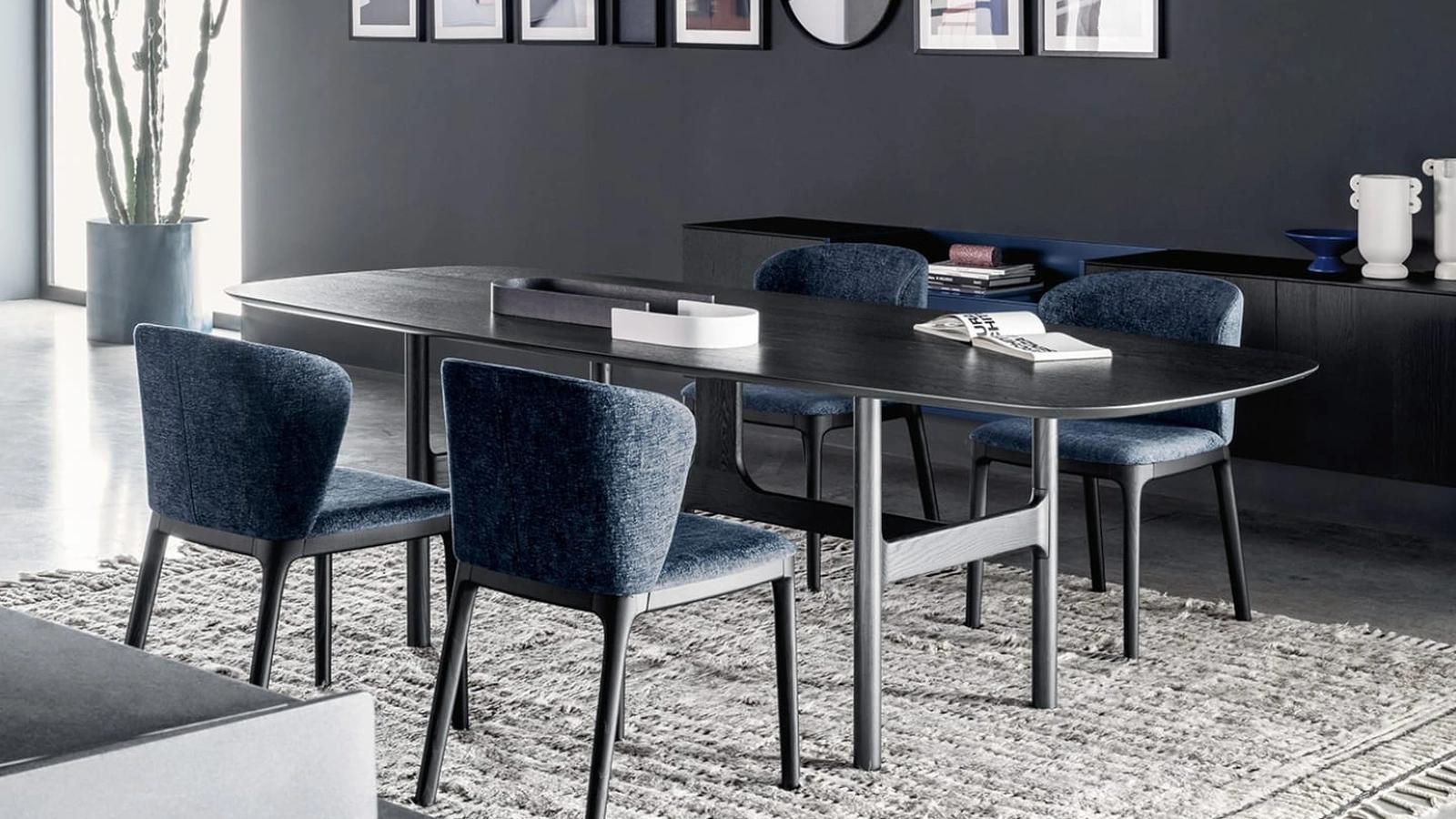 Tavolo Torii in Rovere Carbone di Novamobili