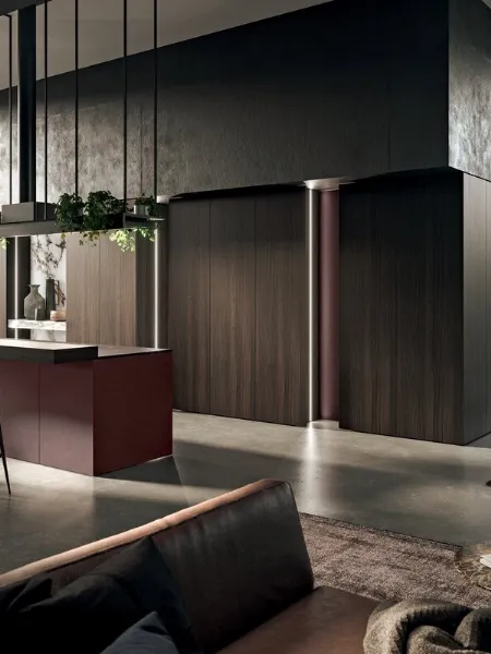 Cucina Design con isola in laccato metal Amaranto e legno con top in gres Vogue Metal 4|0 di Binova