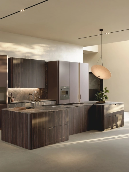 Cucina Design con isola Bluna Metal 5|0 di Binova