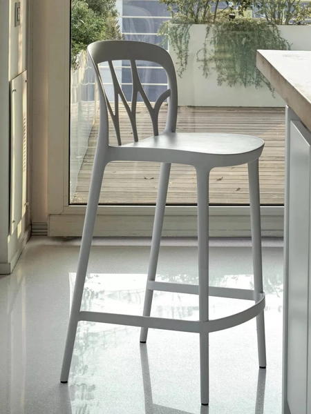 Sgabello Galaxy Outdoor in polipropilene e fibra di vetro di Bontempi